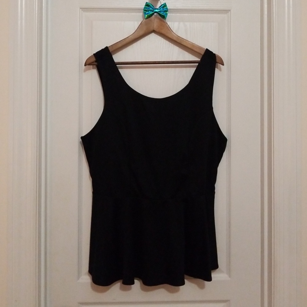 Forever 21 black peplum tank